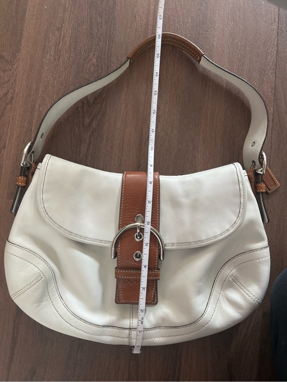 Coach white and brown leather soho shoulder bag - Picture 4 of 11